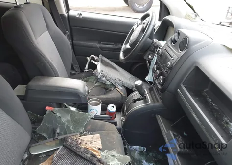 2011 Jeep Compass z USA, uszkodzony, nr VIN 1J4NF1FB9BD145434